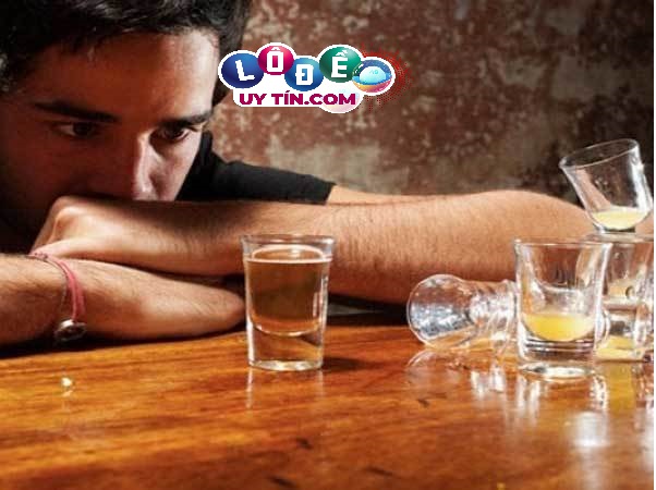 Phân tích ngủ mơ thấy uống bia đánh con gì hợp phong thủy? 11 Phân tích ngủ mơ thấy uống bia đánh con gì hợp phong thủy?