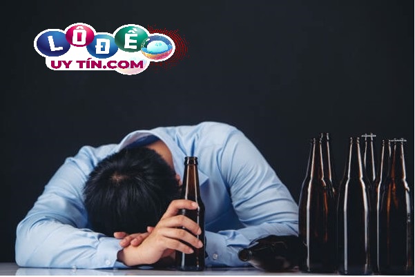 Chiêm bao mơ thấy người say rượu là điềm báo lành hay dữ? 14 Chiêm bao mơ thấy người say rượu là điềm báo lành hay dữ?