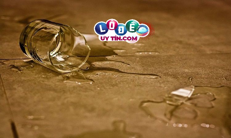 Nằm mơ thấy đeo nhẫn vàng là điềm gì? Đánh số nào? 12 Nằm mơ thấy đeo nhẫn vàng là điềm gì? Đánh số nào?